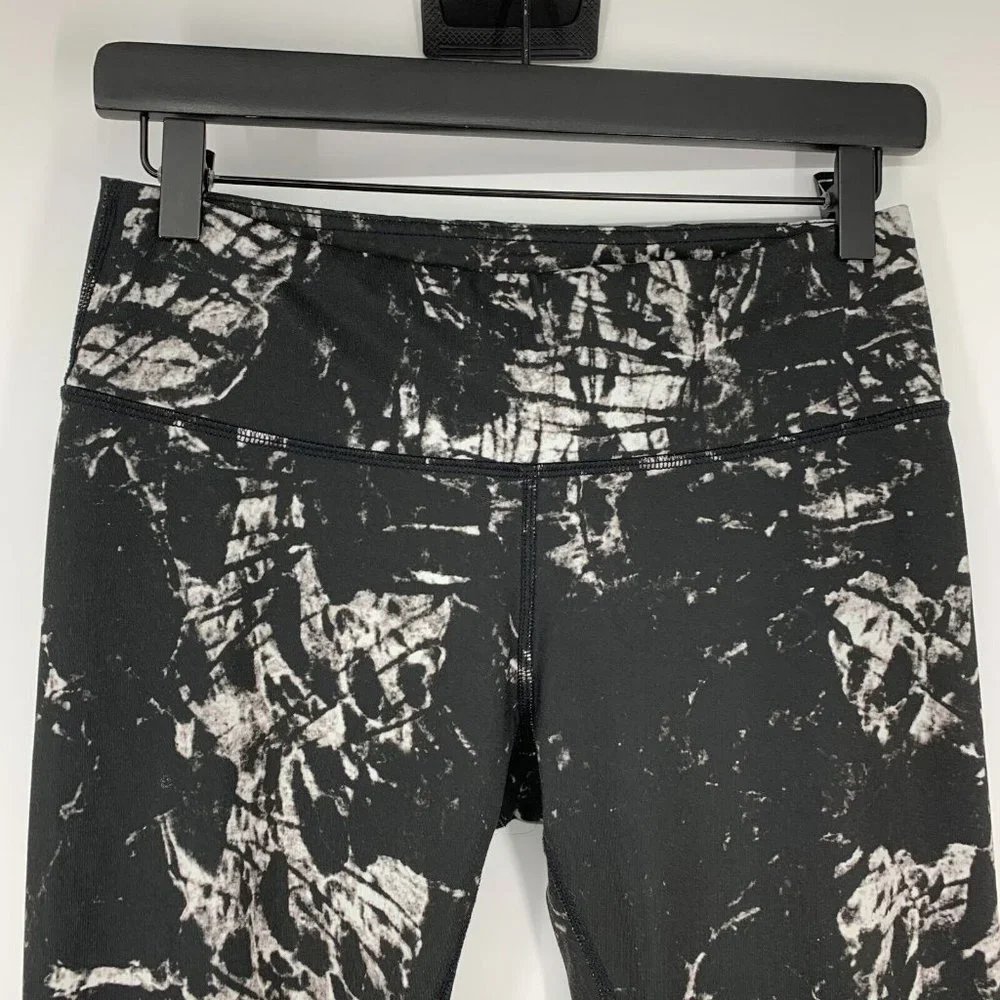ALO Leggings Black White Marbled Tie Dye Mid Rise Full Length_3